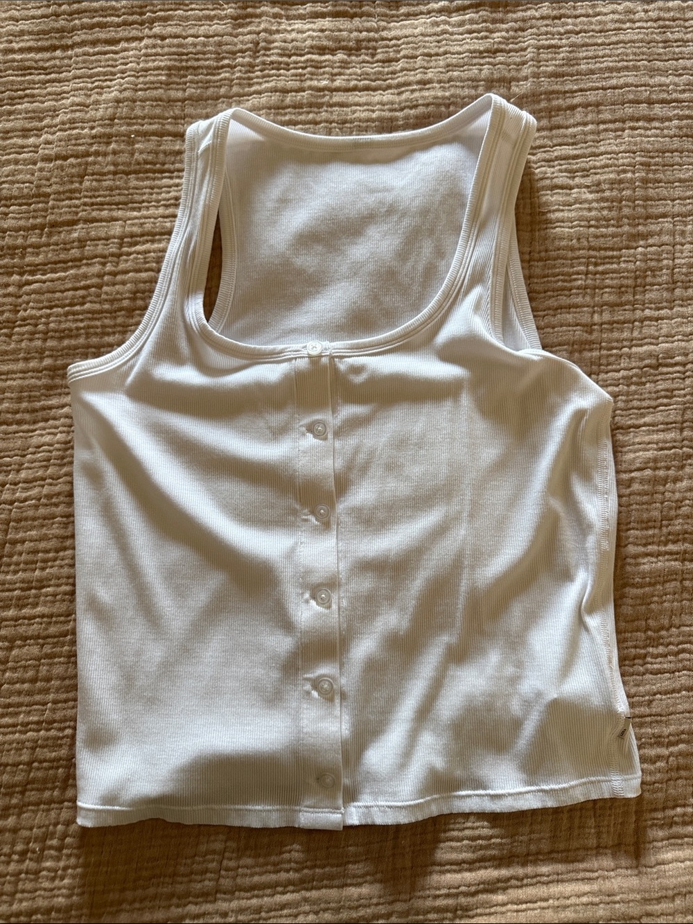 VUORI Women’s White Button-Front Rib Tank Top